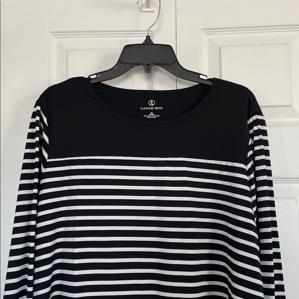 Lands’ End 1X (16W-18W) Black/White Striped Long Sleeve Top 9% spandex stretch